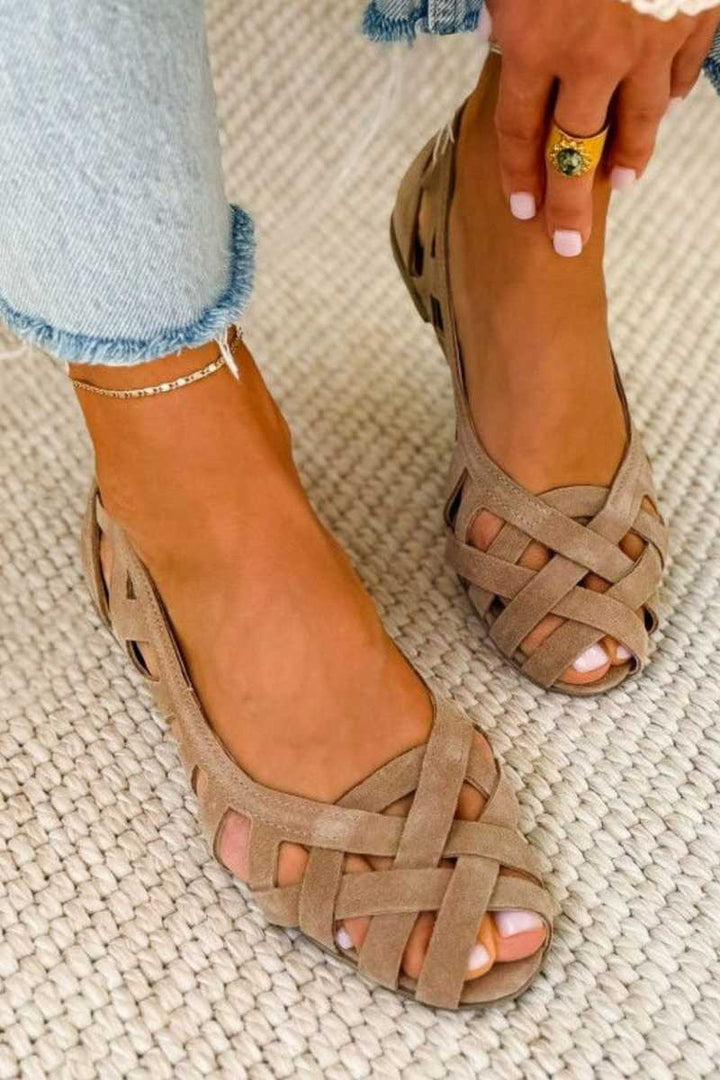 Hina | Platta sandaler med öppen tå och flätat material