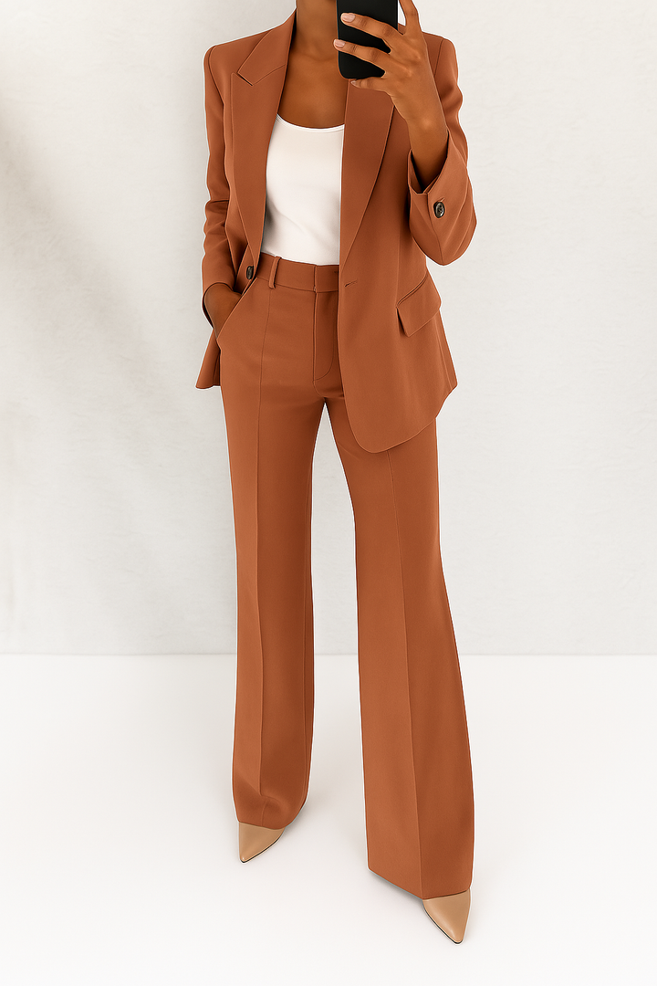 Klara | Elegant kostym med figursydd passform