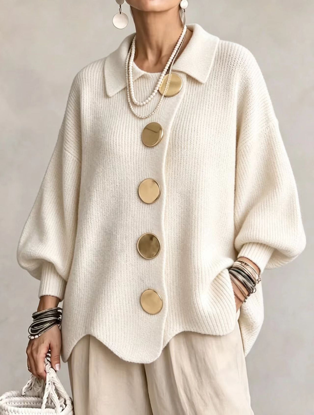 Freja | Oversize-kofta med stora metallknappar