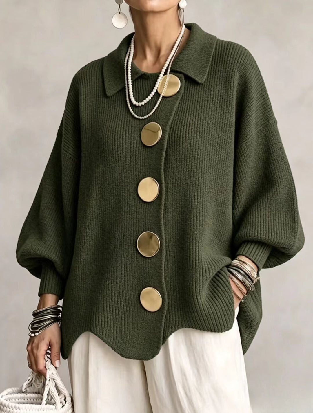 Freja | Oversize-kofta med stora metallknappar